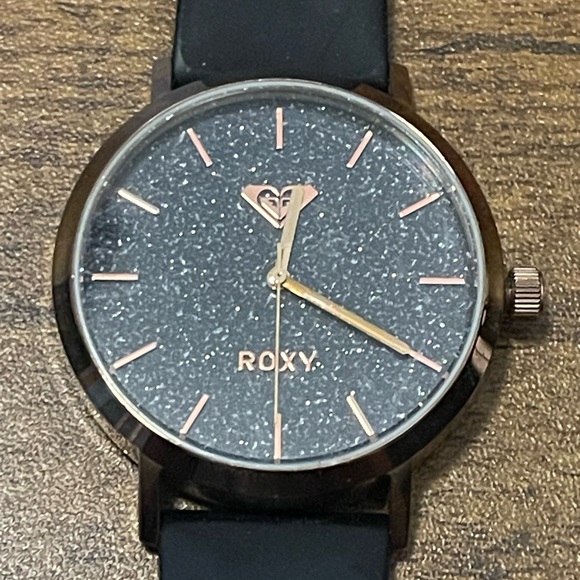 Roxy The Royal Women’s Watch RX 1008BKRG Rose Gold Tone Black Glitter Dial - Picture 2 of 4